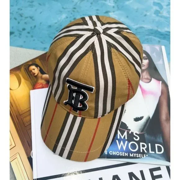 SOLD Burberry London Women's Beige Nova Check & TB Logo Baseball Cap Size M - Picture 3 of 13